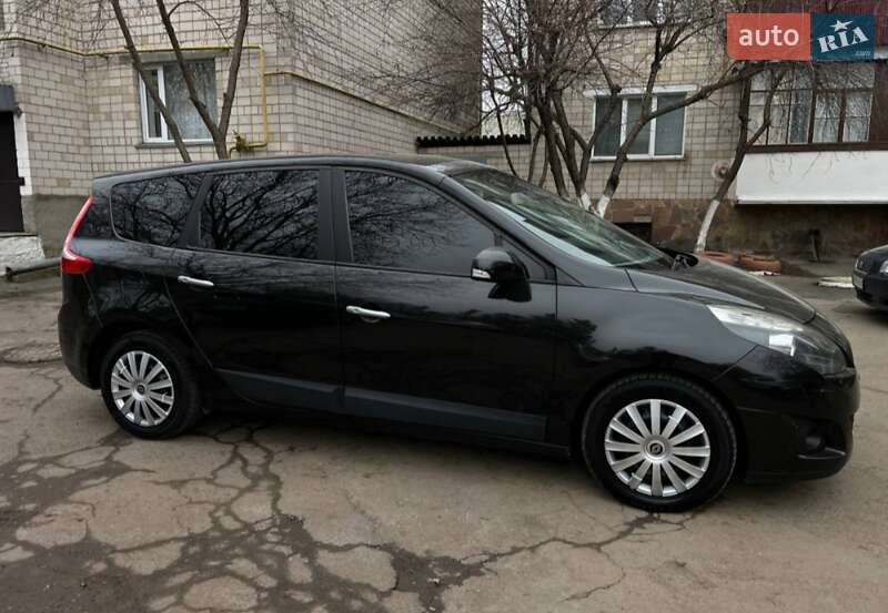 Renault Grand Scenic 2010 Renault Grand Scenic 2010