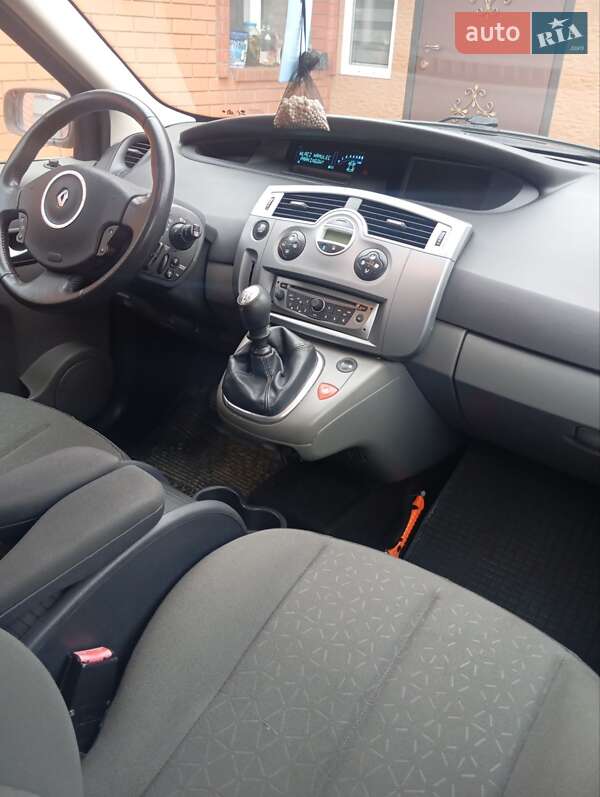 Минивэн Renault Grand Scenic 2009 в Ромнах фото 12 Минивэн Renault Grand Scenic 2009 в Ромнах