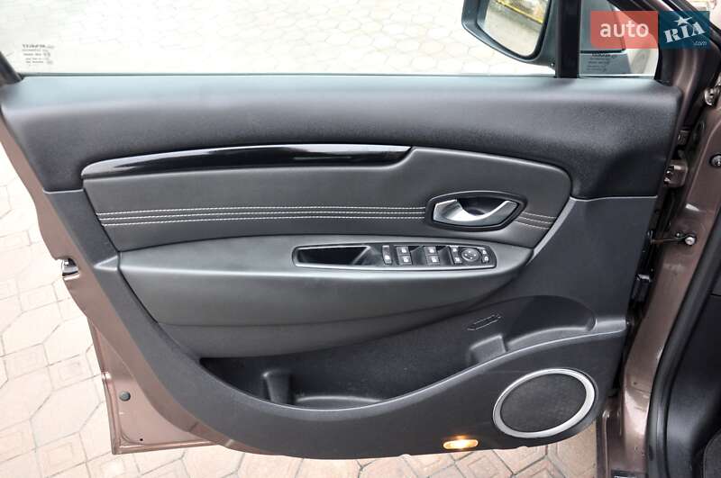 Минивэн Renault Grand Scenic 2011 в Львове фото 16 Минивэн Renault Grand Scenic 2011 в Львове