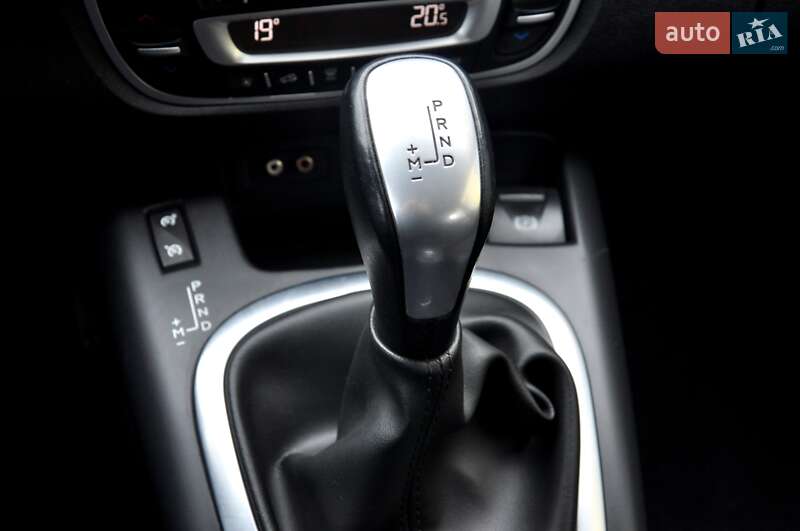 Минивэн Renault Grand Scenic 2011 в Львове фото 32 Минивэн Renault Grand Scenic 2011 в Львове