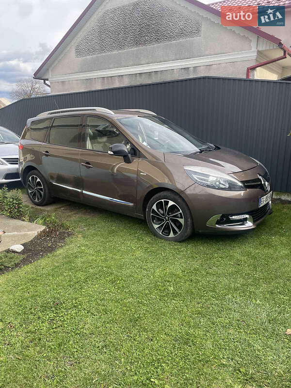 Renault Grand Scenic 2016