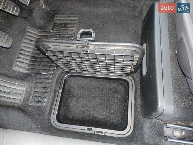 Мінівен Renault Grand Scenic 2006 в Львові фото 28 Мінівен Renault Grand Scenic 2006 в Львові