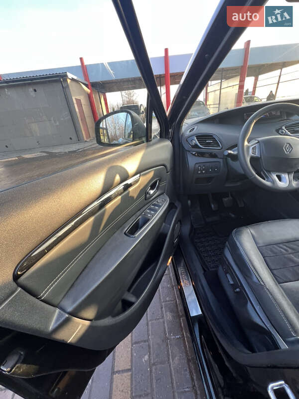 Мінівен Renault Grand Scenic 2012 в Нововолинську