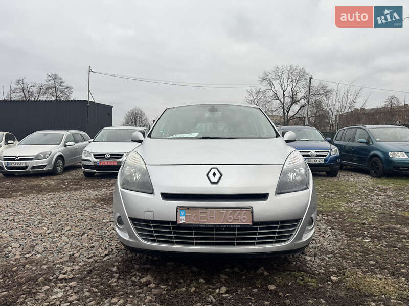 Минивэн Renault Grand Scenic 2011 в Староконстантинове