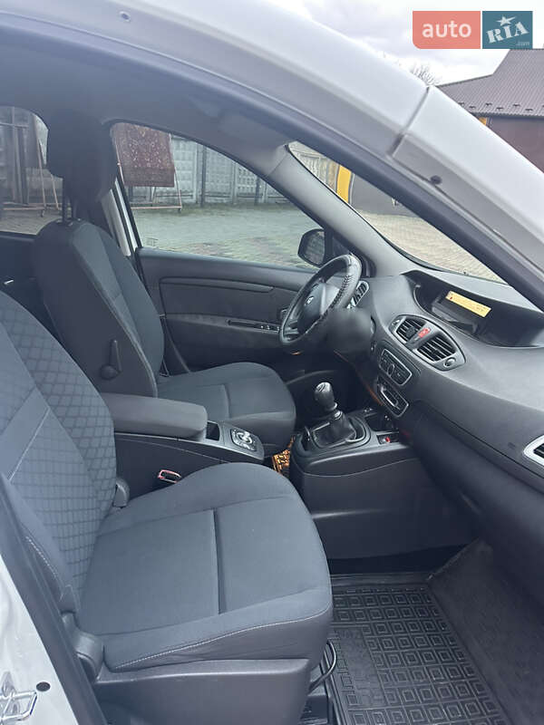 Мінівен Renault Grand Scenic 2010 в Ізяславі фото 14 Мінівен Renault Grand Scenic 2010 в Ізяславі