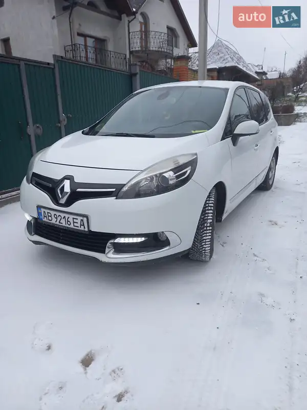 Renault Grand Scenic 2015
