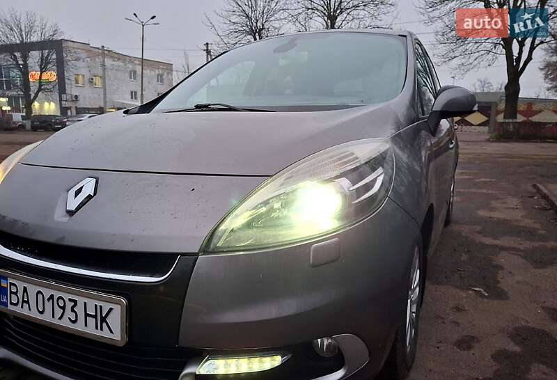 Минивэн Renault Grand Scenic 2012 в Малой Виске фото 13 Минивэн Renault Grand Scenic 2012 в Малой Виске