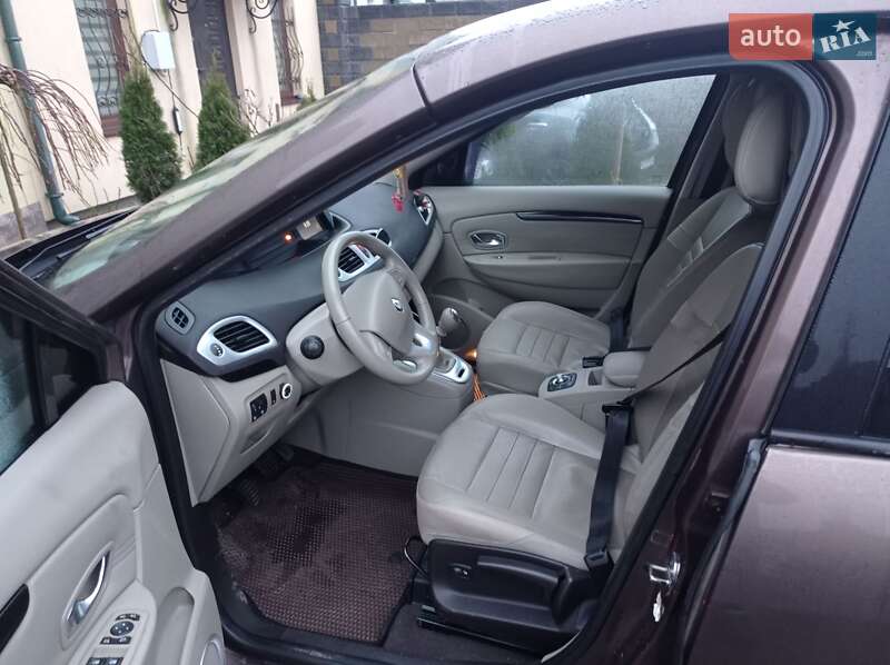 Мінівен Renault Grand Scenic 2009 в Луцьку