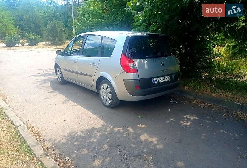 Renault Grand Scenic 2006