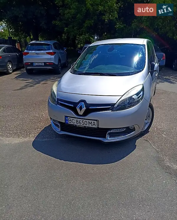 Renault Grand Scenic 2015