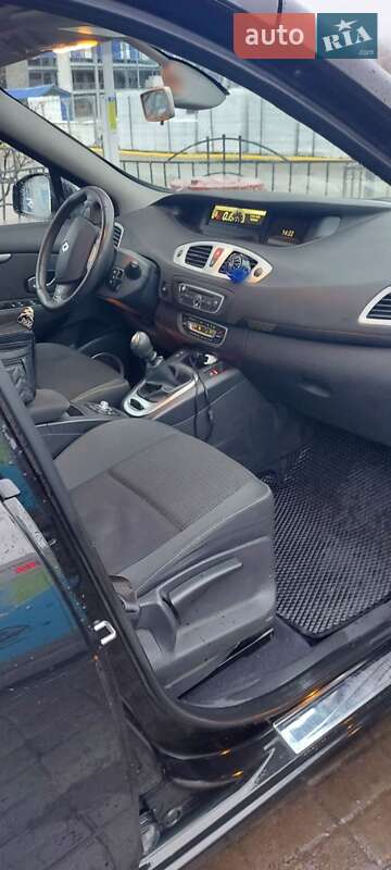 Минивэн Renault Grand Scenic 2009 в Сумах