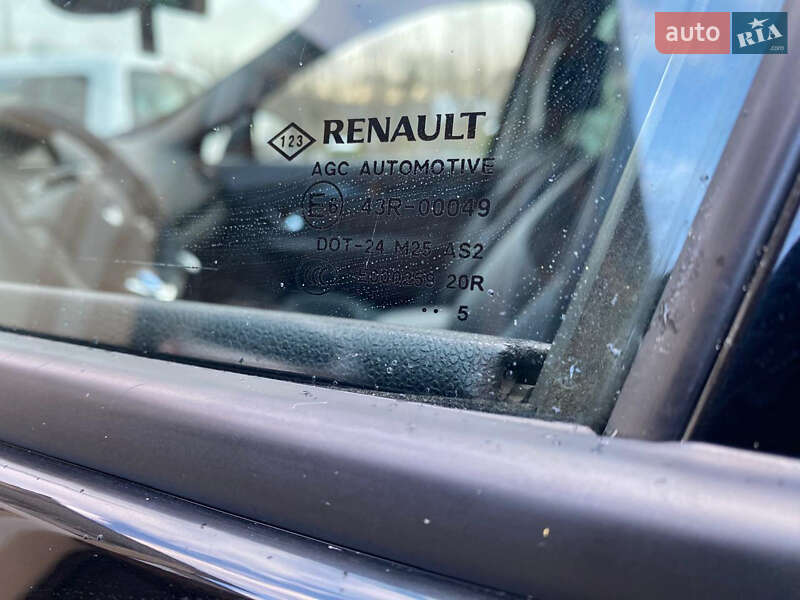 Минивэн Renault Grand Scenic 2015 в Черновцах фото 15 Минивэн Renault Grand Scenic 2015 в Черновцах