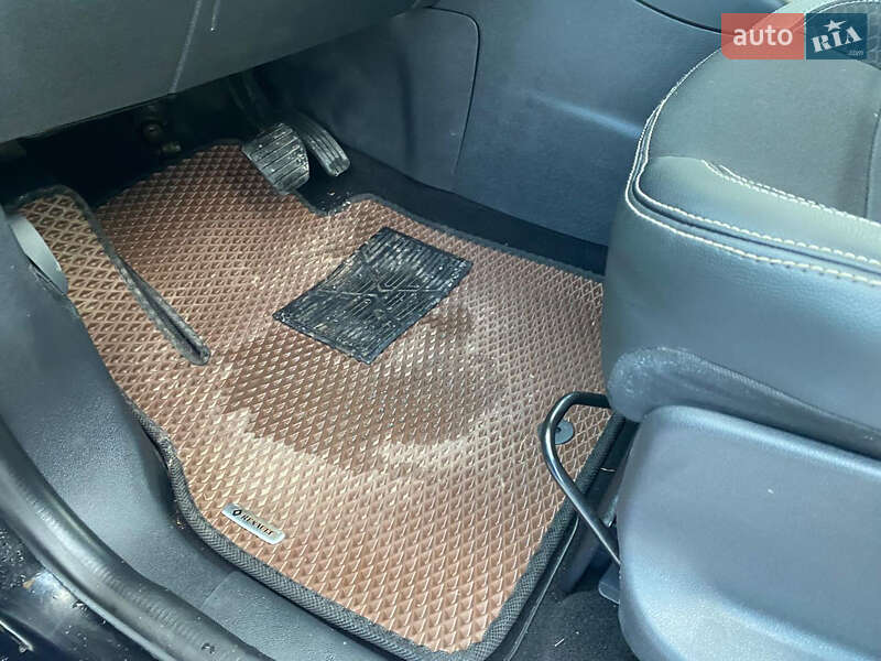 Минивэн Renault Grand Scenic 2015 в Черновцах фото 27 Минивэн Renault Grand Scenic 2015 в Черновцах