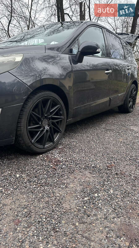 Минивэн Renault Grand Scenic 2009 в Харькове