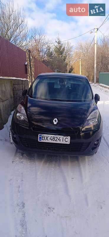 Минивэн Renault Grand Scenic 2011 в Хмельницком