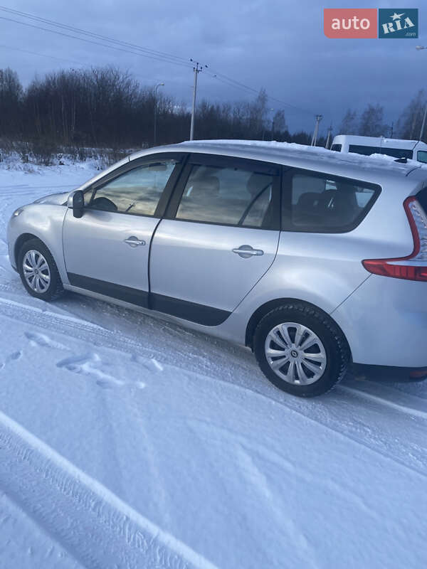Минивэн Renault Grand Scenic 2009 в Львове фото 5 Минивэн Renault Grand Scenic 2009 в Львове