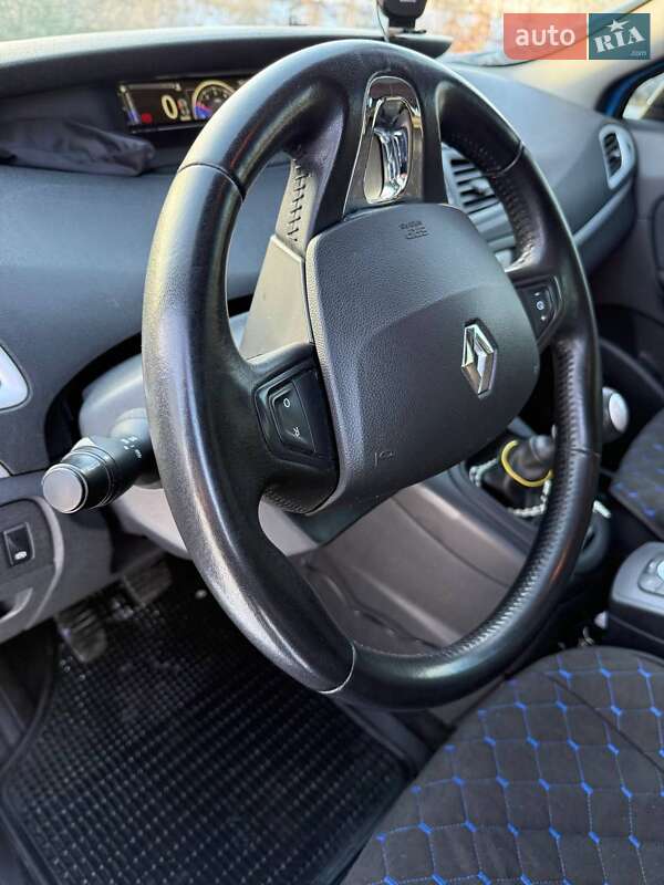 Минивэн Renault Grand Scenic 2014 в Ивано-Франковске