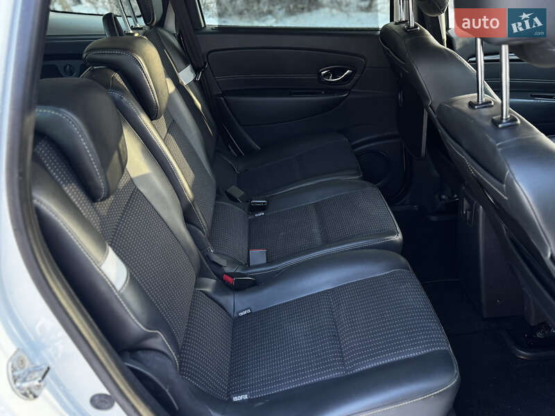 Мінівен Renault Grand Scenic 2016 в Рівному фото 18 Мінівен Renault Grand Scenic 2016 в Рівному