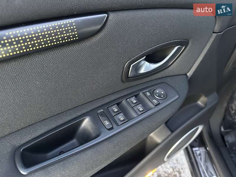 Мінівен Renault Grand Scenic 2010 в Луцьку фото 13 Мінівен Renault Grand Scenic 2010 в Луцьку