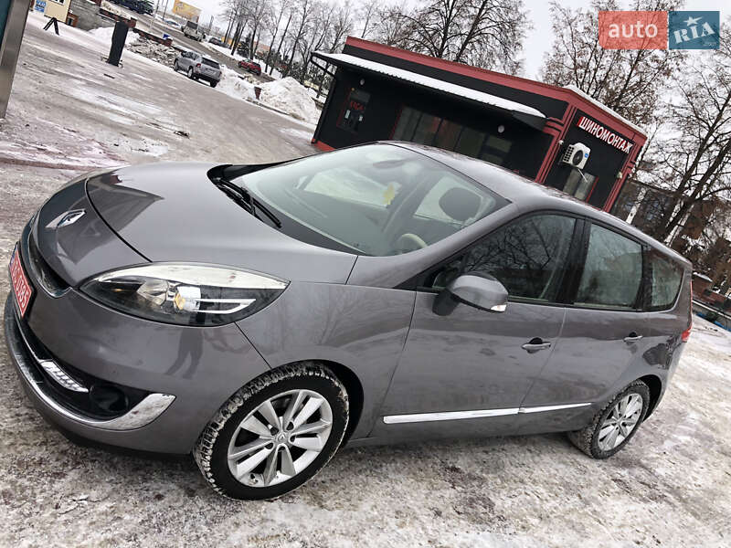 Renault Grand Scenic 2012