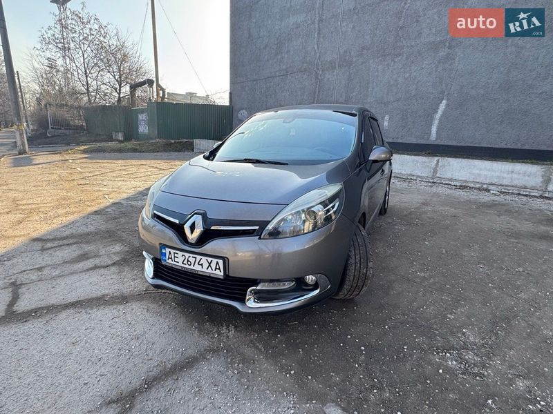 Renault Grand Scenic 2012
