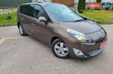 Минивэн Renault Grand Scenic 2010 в Почаеве