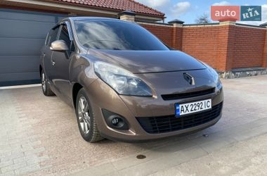 Минивэн Renault Grand Scenic 2010 в Валках