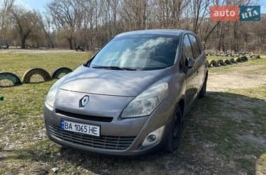 Минивэн Renault Grand Scenic 2009 в Кропивницком