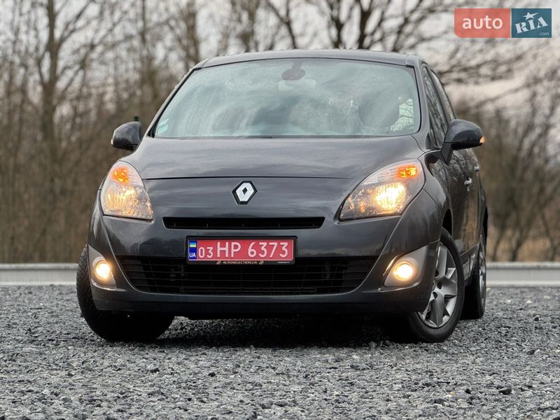 Renault Grand Scenic 2012