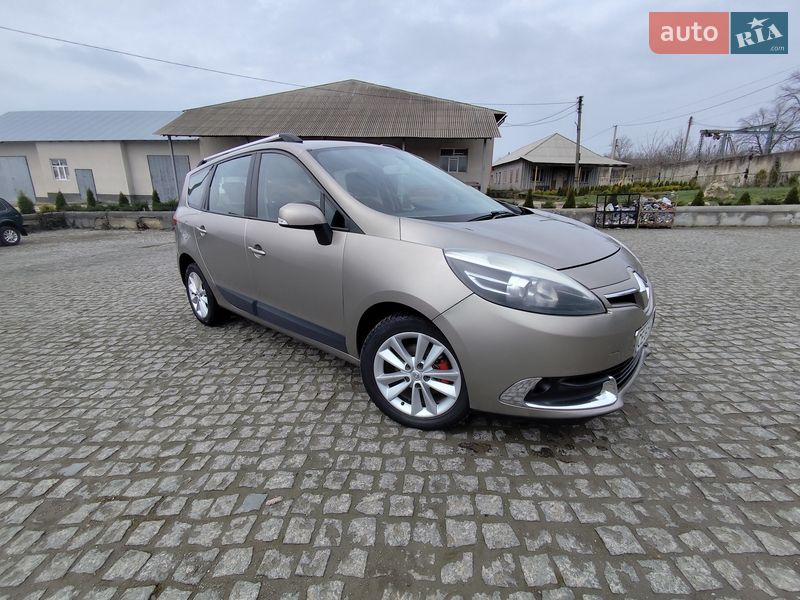 Renault Grand Scenic 2012
