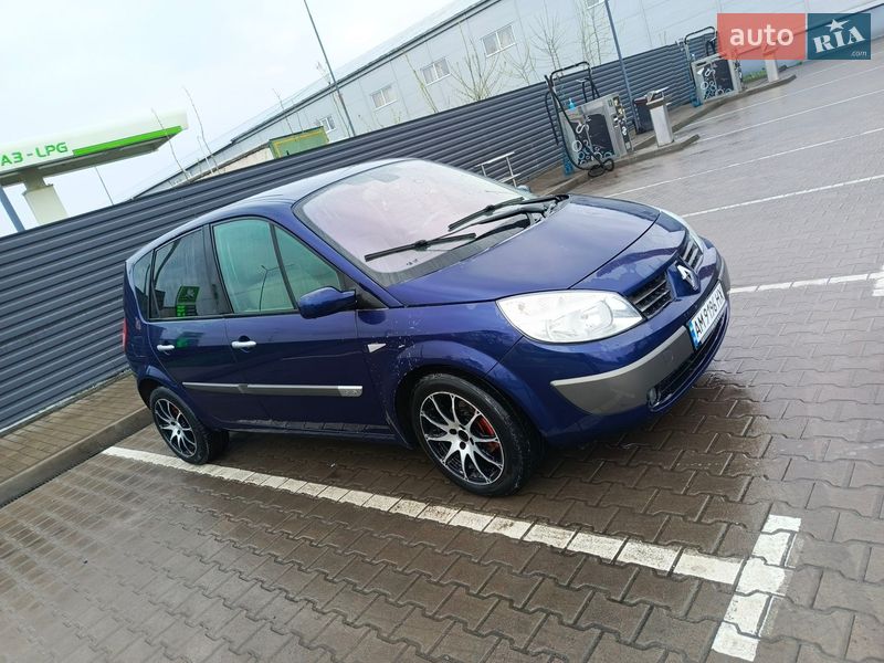 Renault Grand Scenic 2004