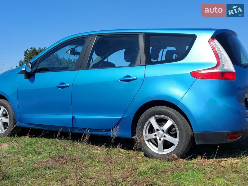 Renault Grand Scenic 2014