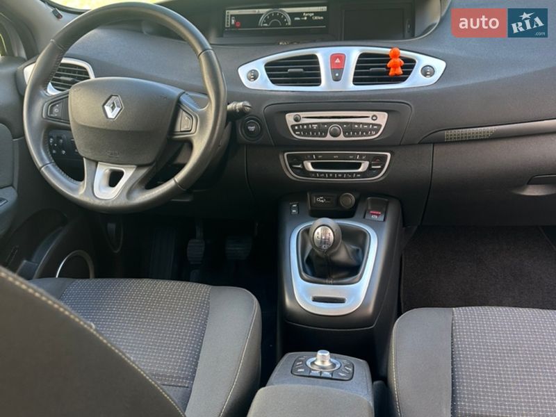 Минивэн Renault Grand Scenic 2010 в Харькове