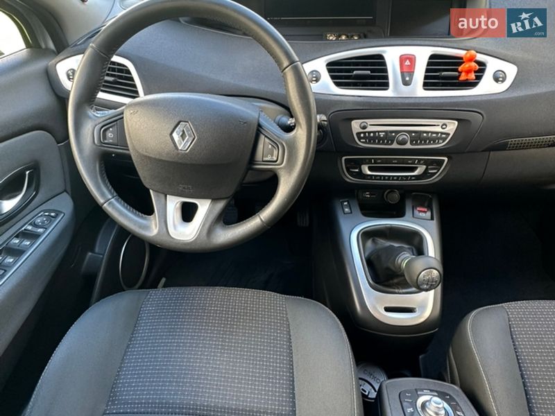 Минивэн Renault Grand Scenic 2010 в Харькове