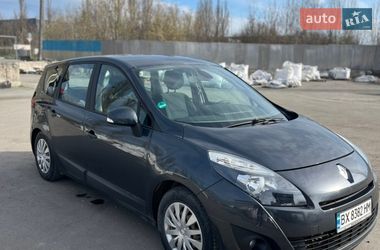 Минивэн Renault Grand Scenic 2010 в Каменец-Подольском