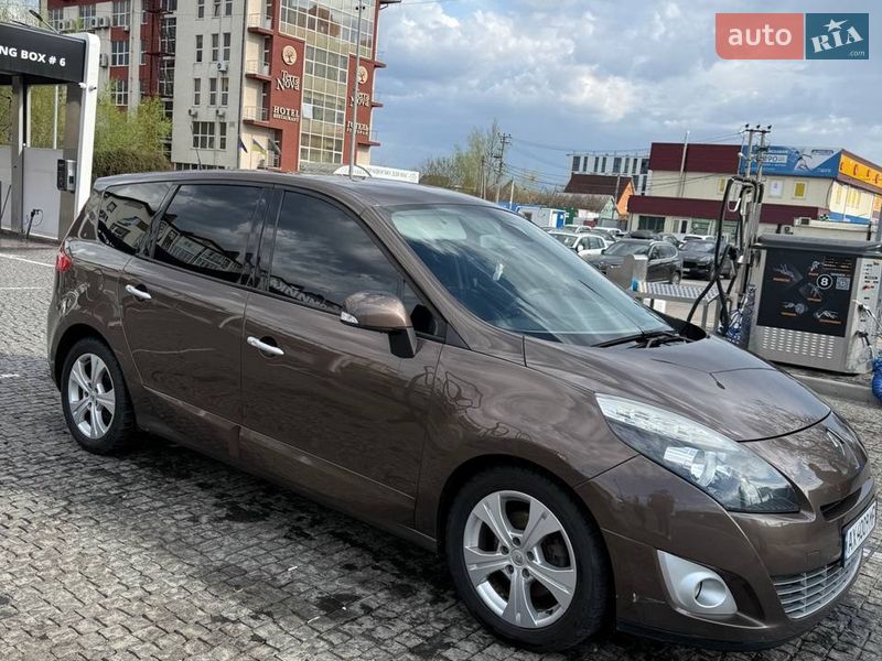 Renault Grand Scenic 2010