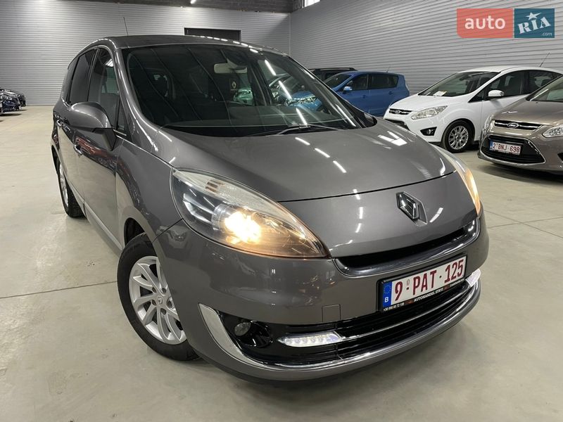 Renault Grand Scenic 2012