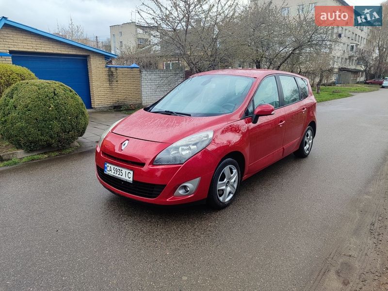 Renault Grand Scenic 2011