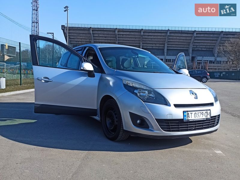 Минивэн Renault Grand Scenic 2010 в Ивано-Франковске
