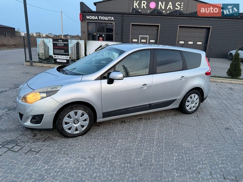 Минивэн Renault Grand Scenic 2010 в Ивано-Франковске