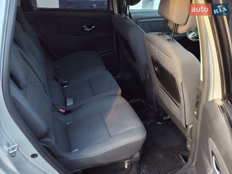 Минивэн Renault Grand Scenic 2010 в Ивано-Франковске