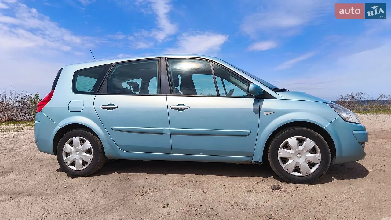 2010 Renault Scenic - мініатюра 17
