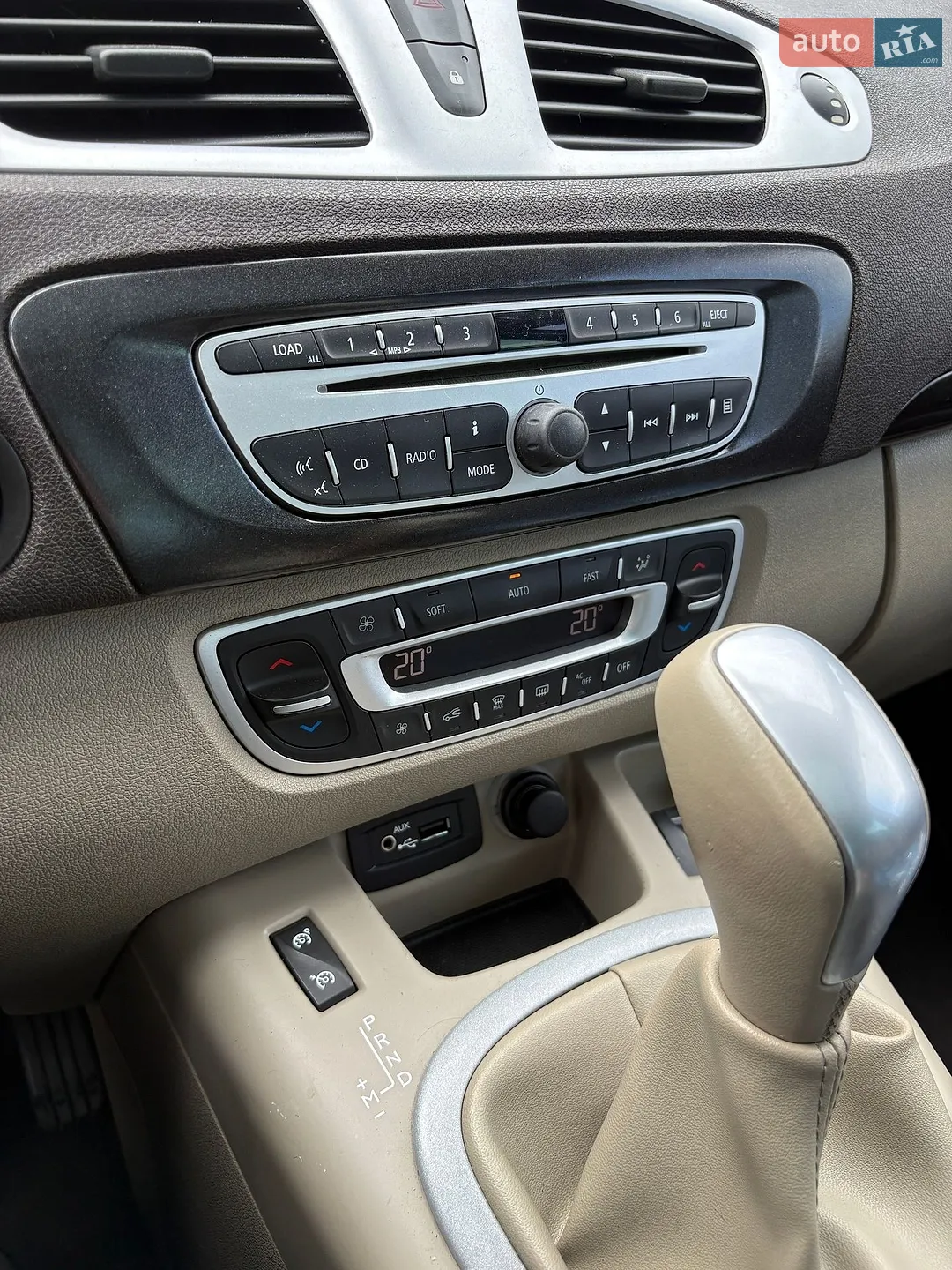 2010 Renault Scenic - мініатюра 24
