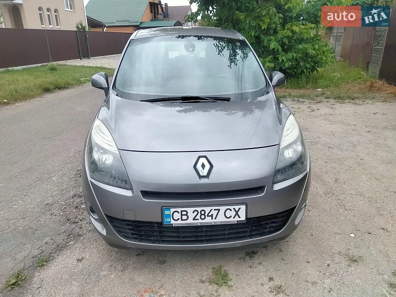 Renault Grand Scenic 2011