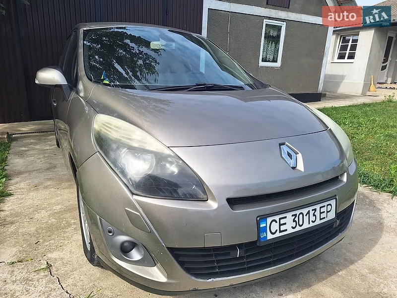 Renault Grand Scenic 2011
