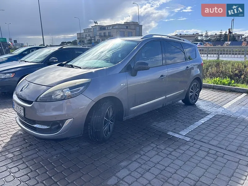 Renault Grand Scenic 2012