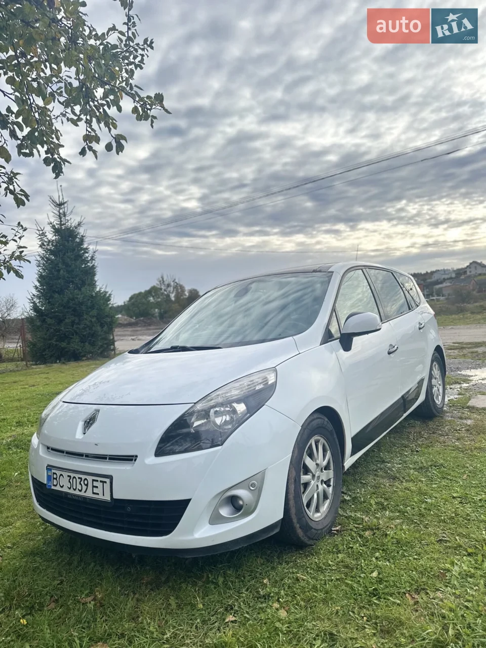 2010 Renault Scenic - мініатюра 19