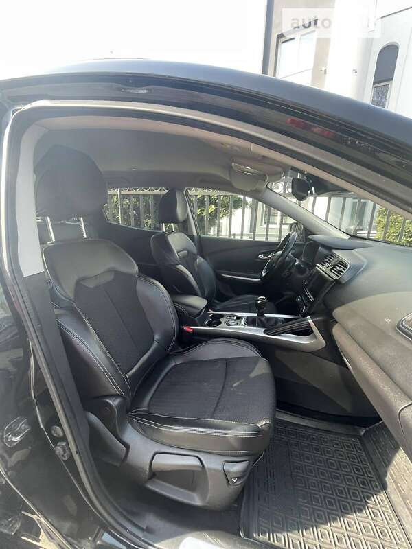 Позашляховик / Кросовер Renault Kadjar 2017 в Львові