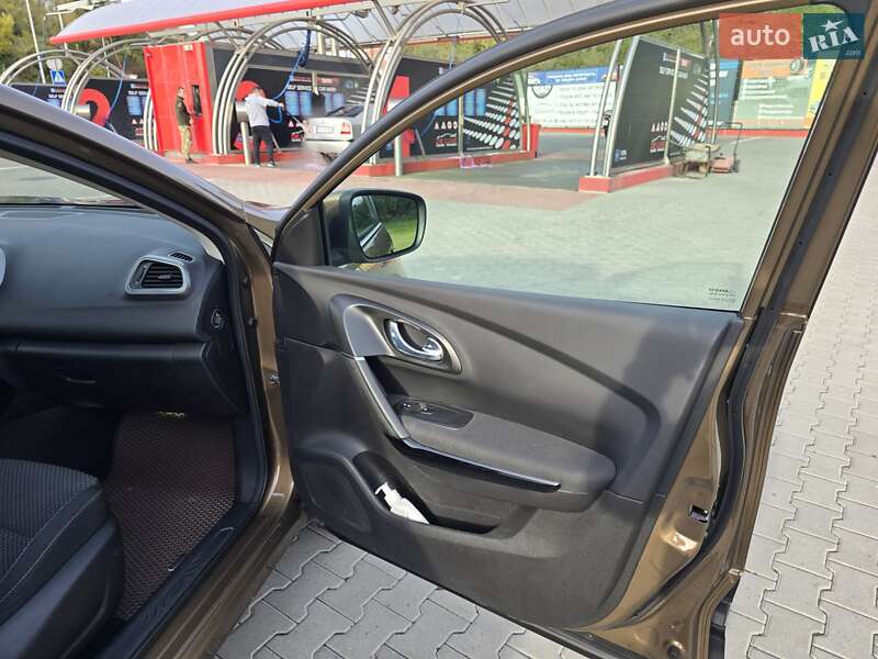 Внедорожник / Кроссовер Renault Kadjar 2018 в Тернополе