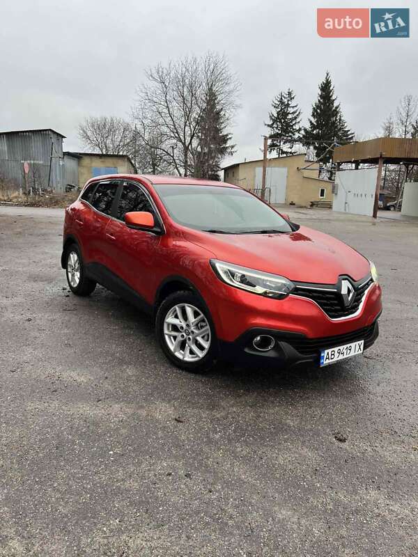 Внедорожник / Кроссовер Renault Kadjar 2015 в 